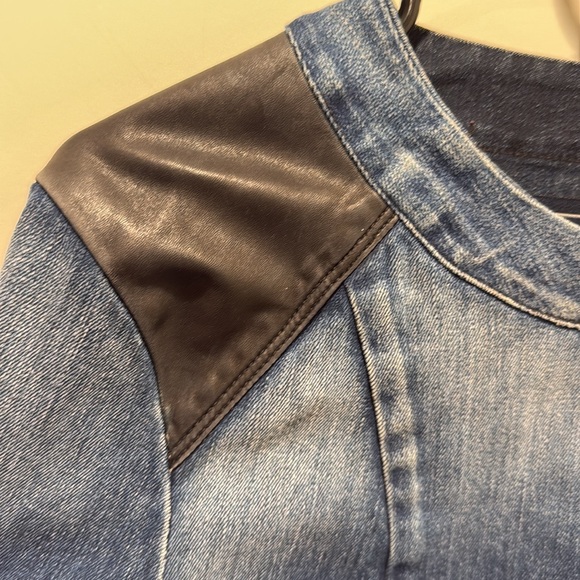 7 For All Mankind fringe denim cropped jacket size S - Picture 2 of 6